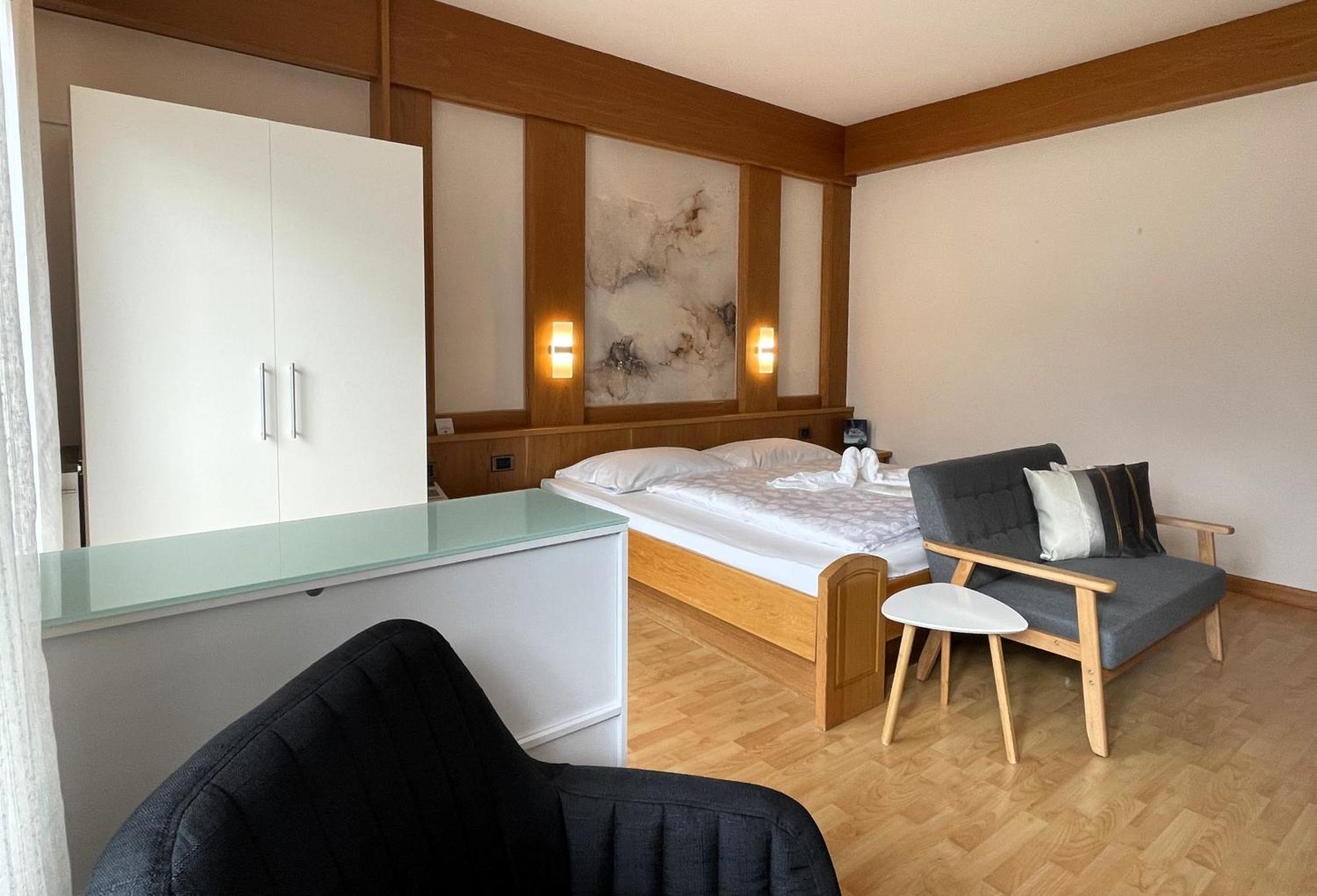 Hotel Garni Gruener Baum ライヴェス 部屋 写真